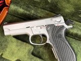 Smith Wesson 5906 9*19 SIFIR AYARINDA