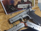 SMITHWESSON 5906 //9x19mm/sıfır