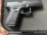 Temiz bakımlı Glock 19 Gen 4