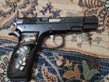 EMEKLI POLIS den CZ 75