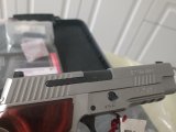 0 kutuda Sig Sauer p226 elite stanless
