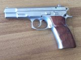 Polis Eşinden Acil Satılık CZ 75 B