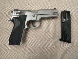 MEMURDAN TEMİZ SMİTH WESSON 5906