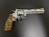 Colt python 357 magnum 6inç Türkiye tek Sıfırdan farksız oynanmamış bir silah.
