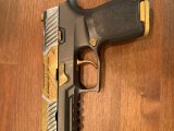 Sig Sauer P320 özel işlemeli