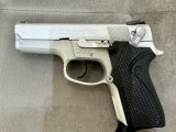 Sarraftan temiz sw 6906 kasa bekleyen taşıma ruhsatlı sorunsuz smith wesson